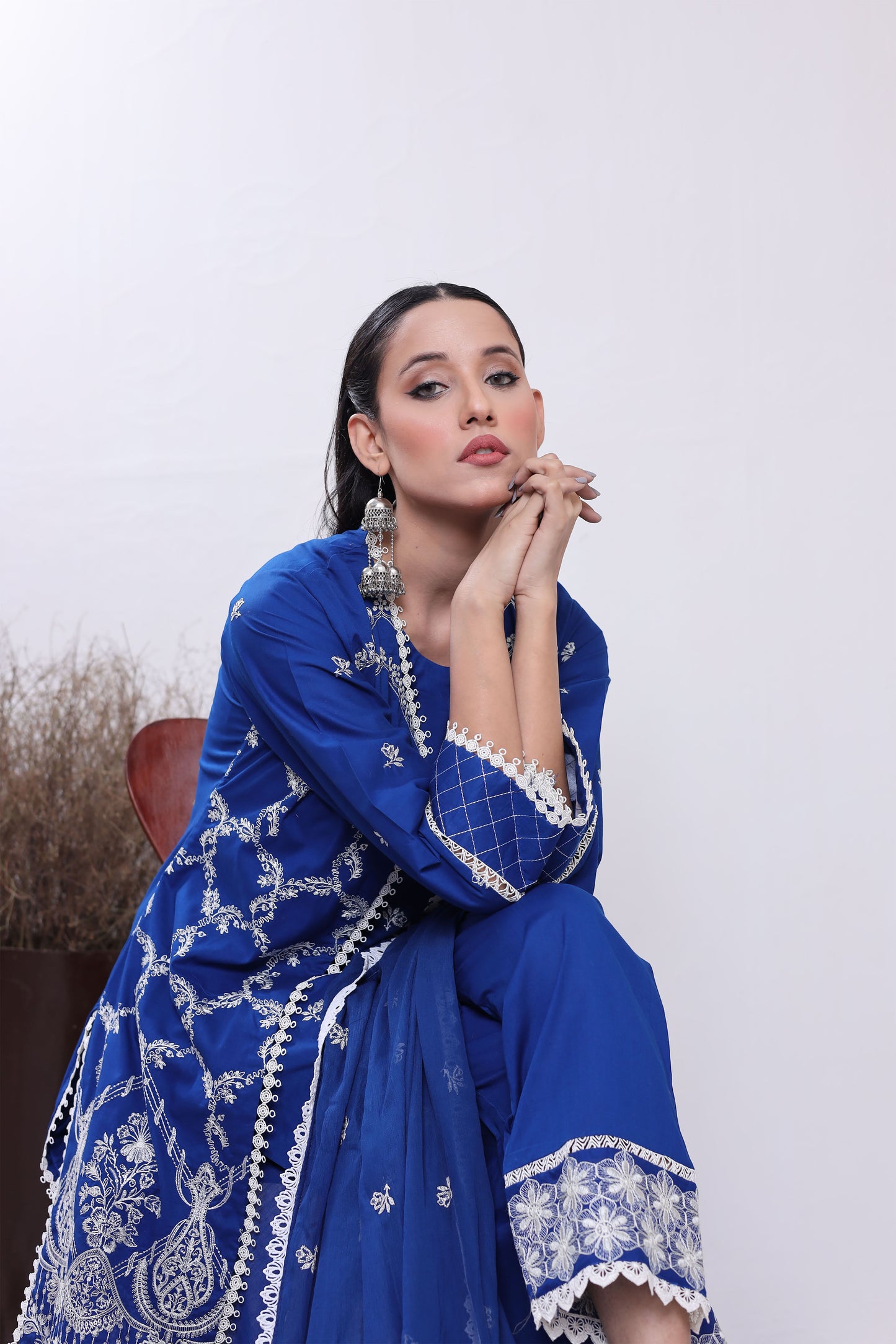 2199 – Ink Blue Embroidered 3-Piece Lawn Cotton Suit – Elegant Summer Wear