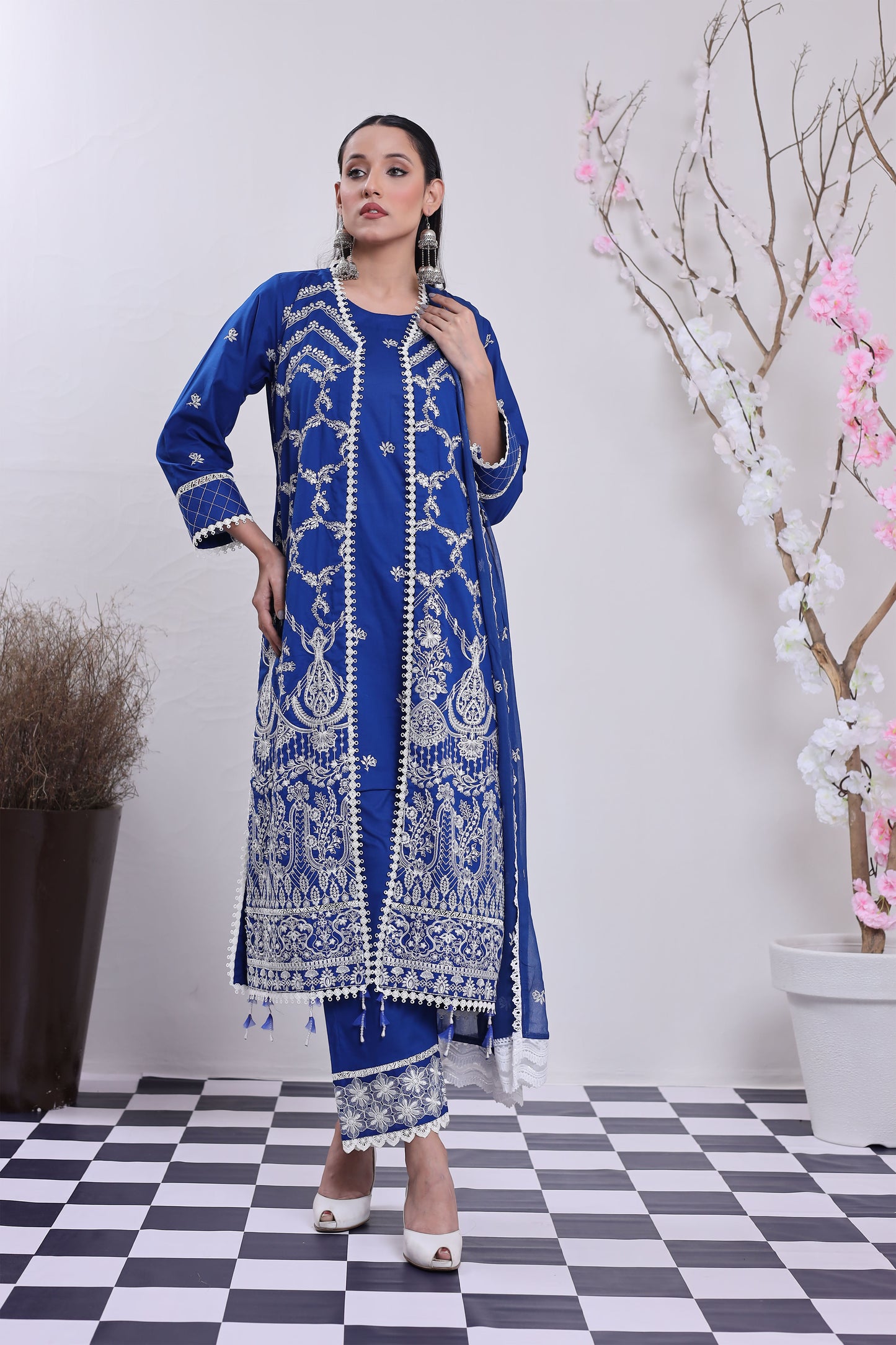 2199 – Ink Blue Embroidered 3-Piece Lawn Cotton Suit – Elegant Summer Wear