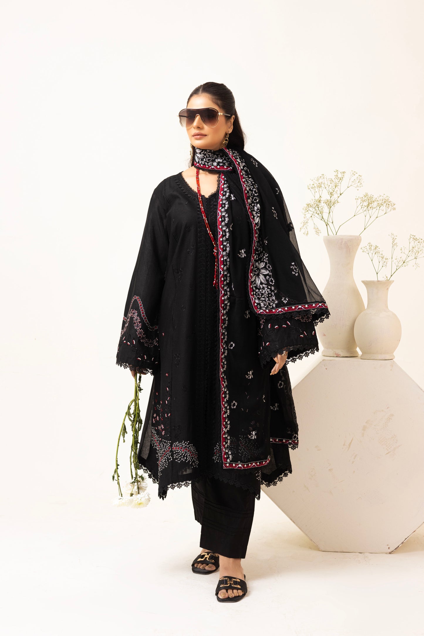 2252-Black