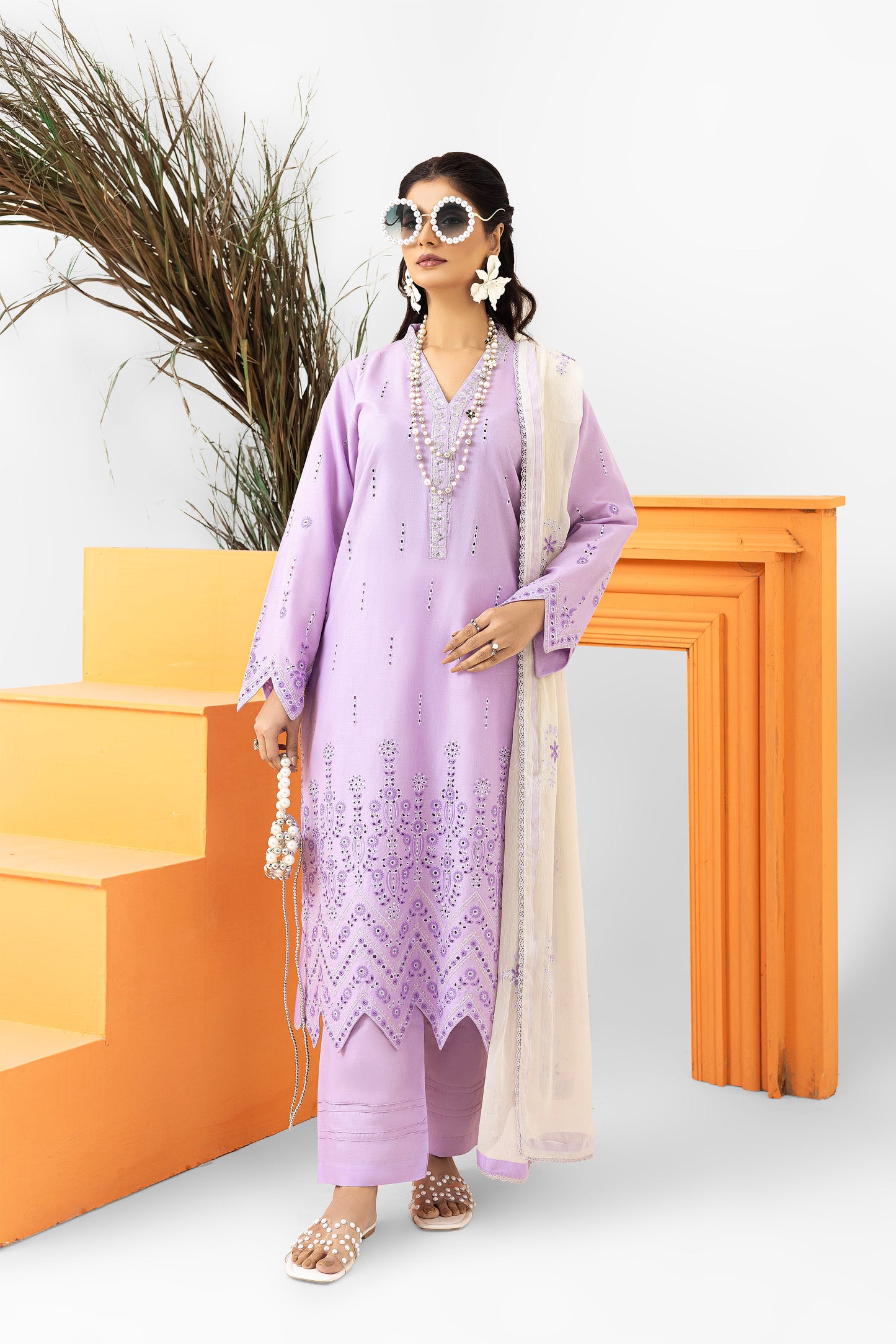 2258 – Blue Embroidered 3-Piece Lawn Suit – Elegant Summer Wear