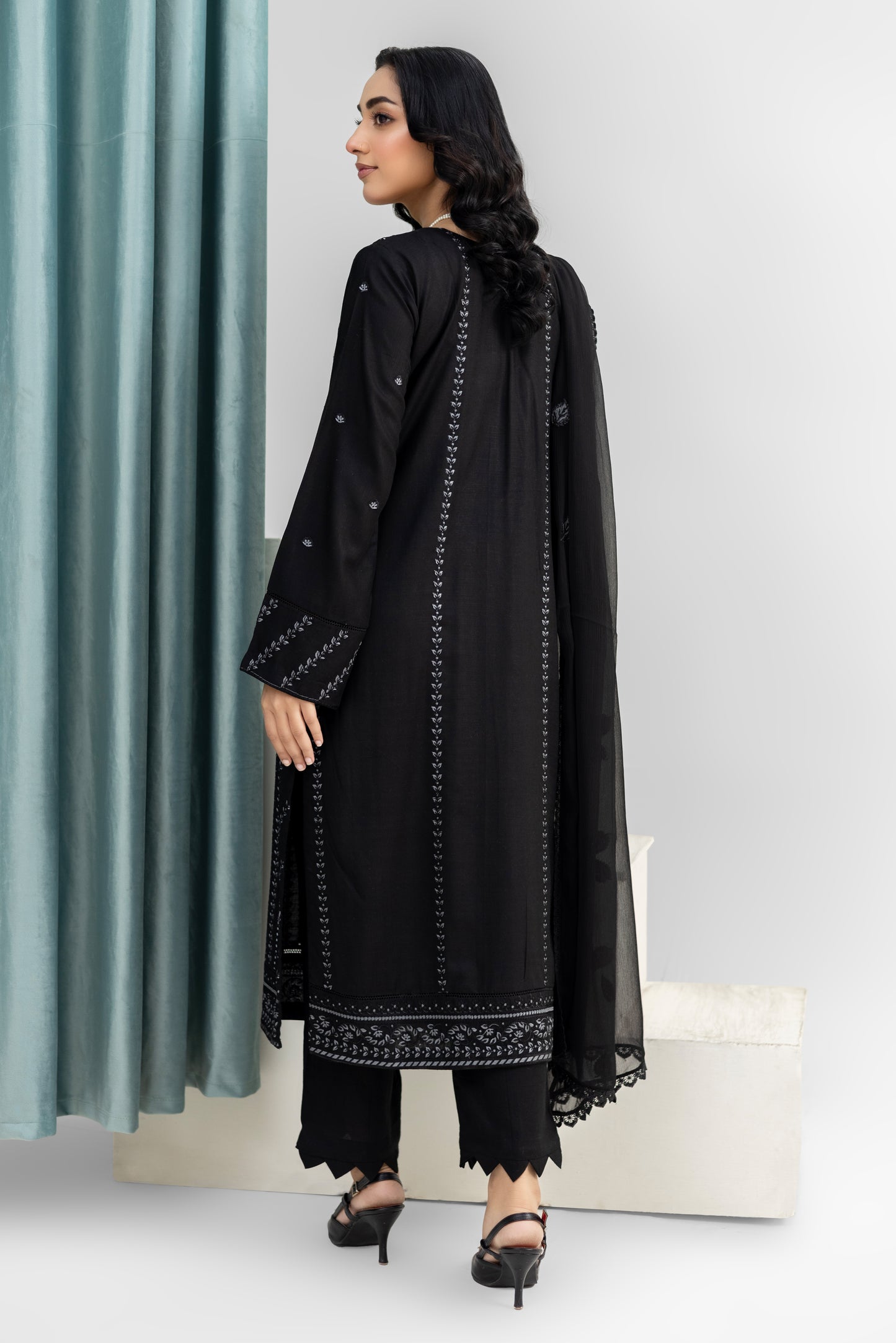 2221-Black